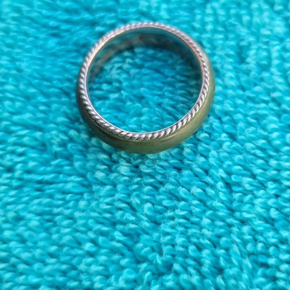 SIZE 7 JADE & STERLING SILVER BAND RING - Picture 3 of 4